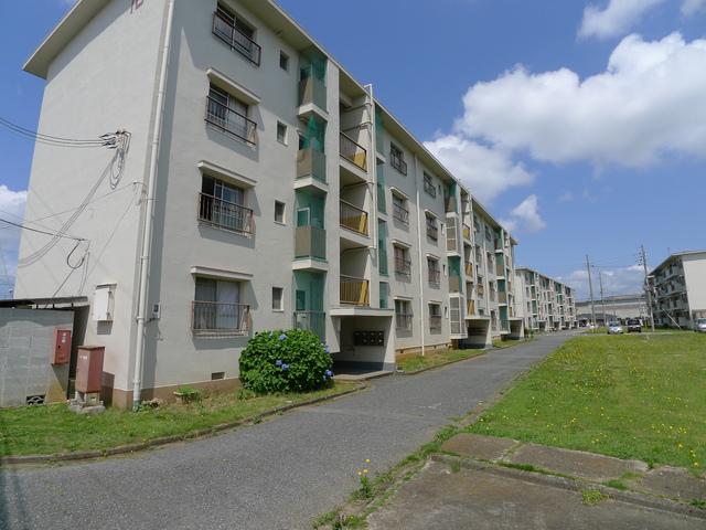 東加古川ファミリーマンション102棟(2LDK/1階)
