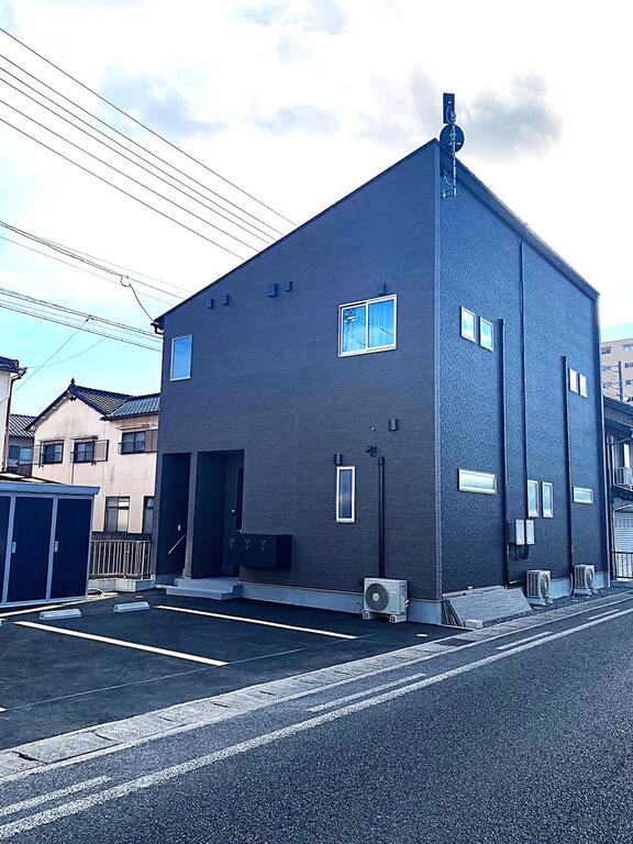 ブルーム ロフト&専用トランクルーム付きワンルーム (ワンルーム/2階)