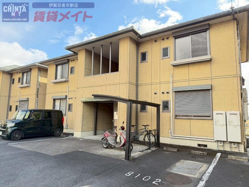 DOMICILE伊賀B(2DK/2階)