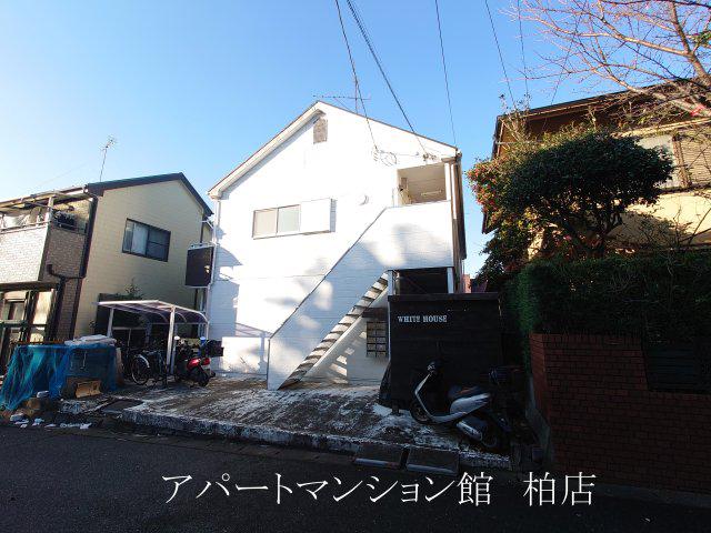 ホワイトハウス(1K/1階)