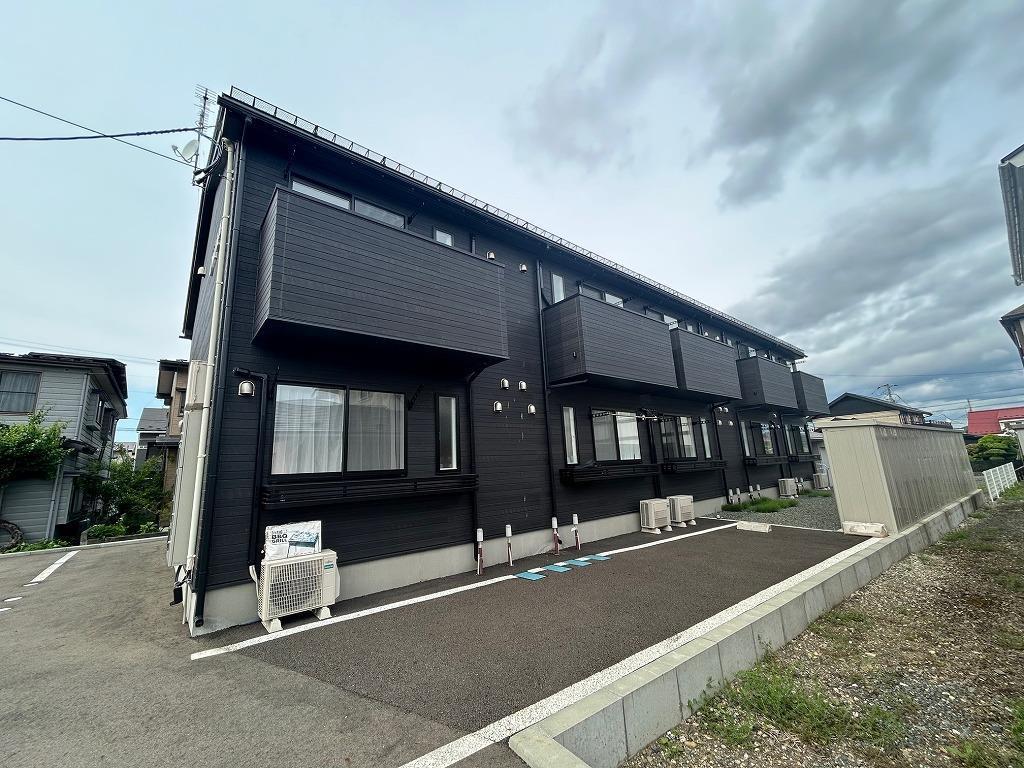 アウル桜町A棟(1SK/2階)