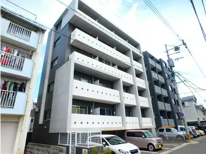 ビーアンビシャス(1K/4階)の外観写真