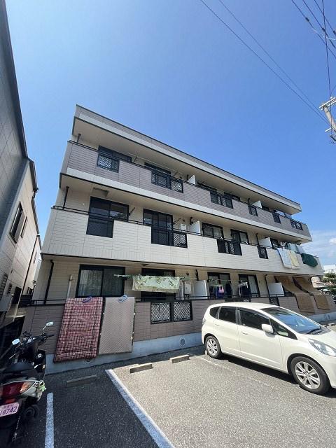 CASA IKUMATAIII(2LDK/1階)