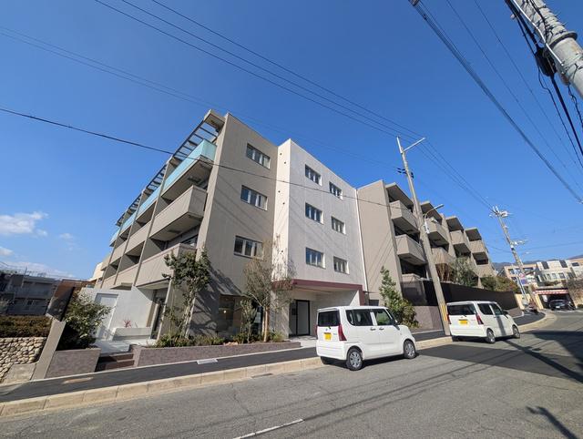 ミレーネ神戸住吉本町(3LDK/1階)