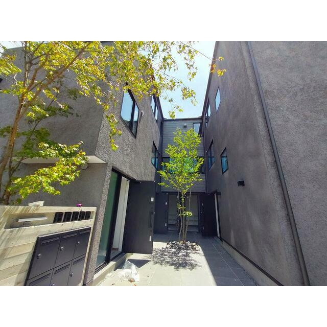 ヒュッゲユキノシタ(1SLDK/1階)