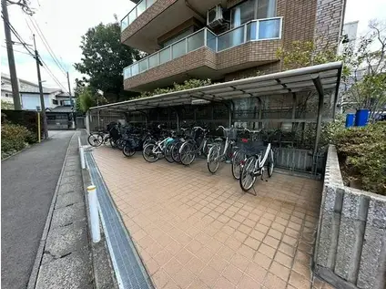 六軒町参番館(2LDK/4階)の外観写真