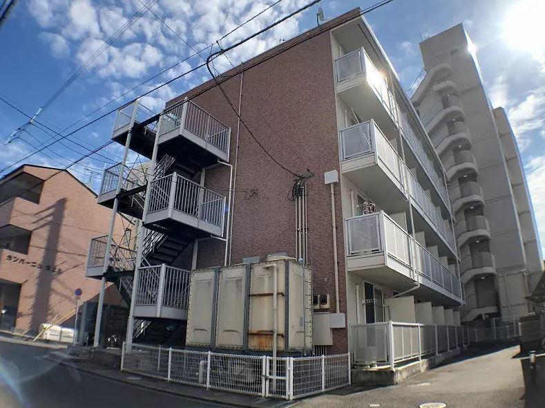 レオパレス瓦町(1K/3階)