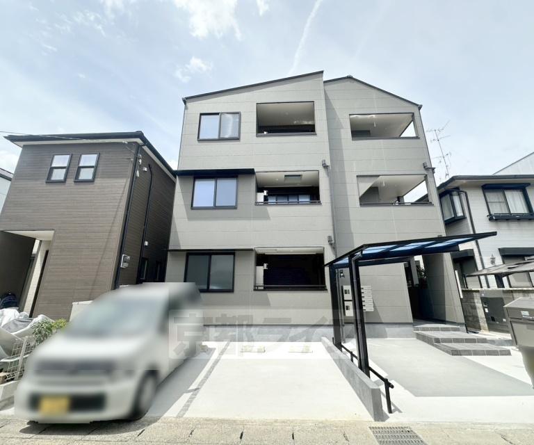 伏見区羽束師鴨川町共同(2LDK/3階)