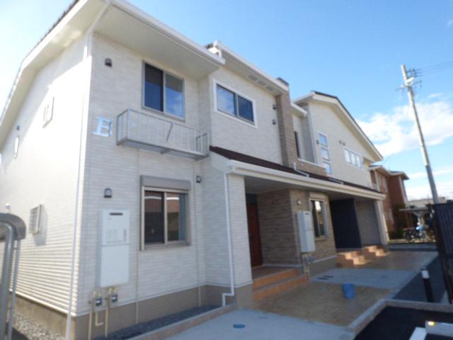 クイーンズタウン元町 B棟(1LDK/1階)
