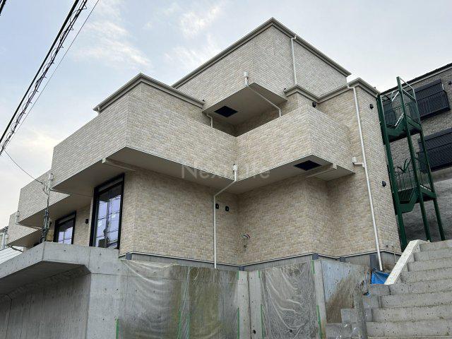 クワイエット クラブ ハウス ミックス三ツ沢下町(1LDK/1階)