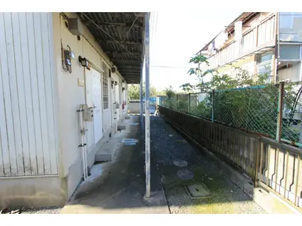 ツインハイツA棟(1K/1階)の外観写真