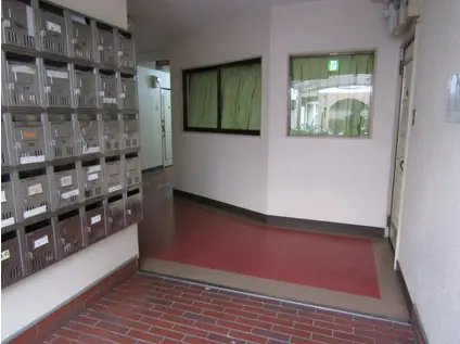 マンション山坂(1K/5階)の外観写真