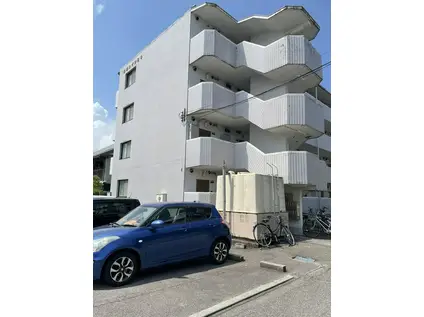共栄ハイツ8号棟(1K/3階)の外観写真
