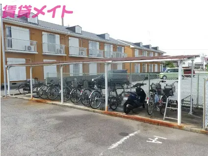 前田ハイツB棟(1K/1階)の外観写真