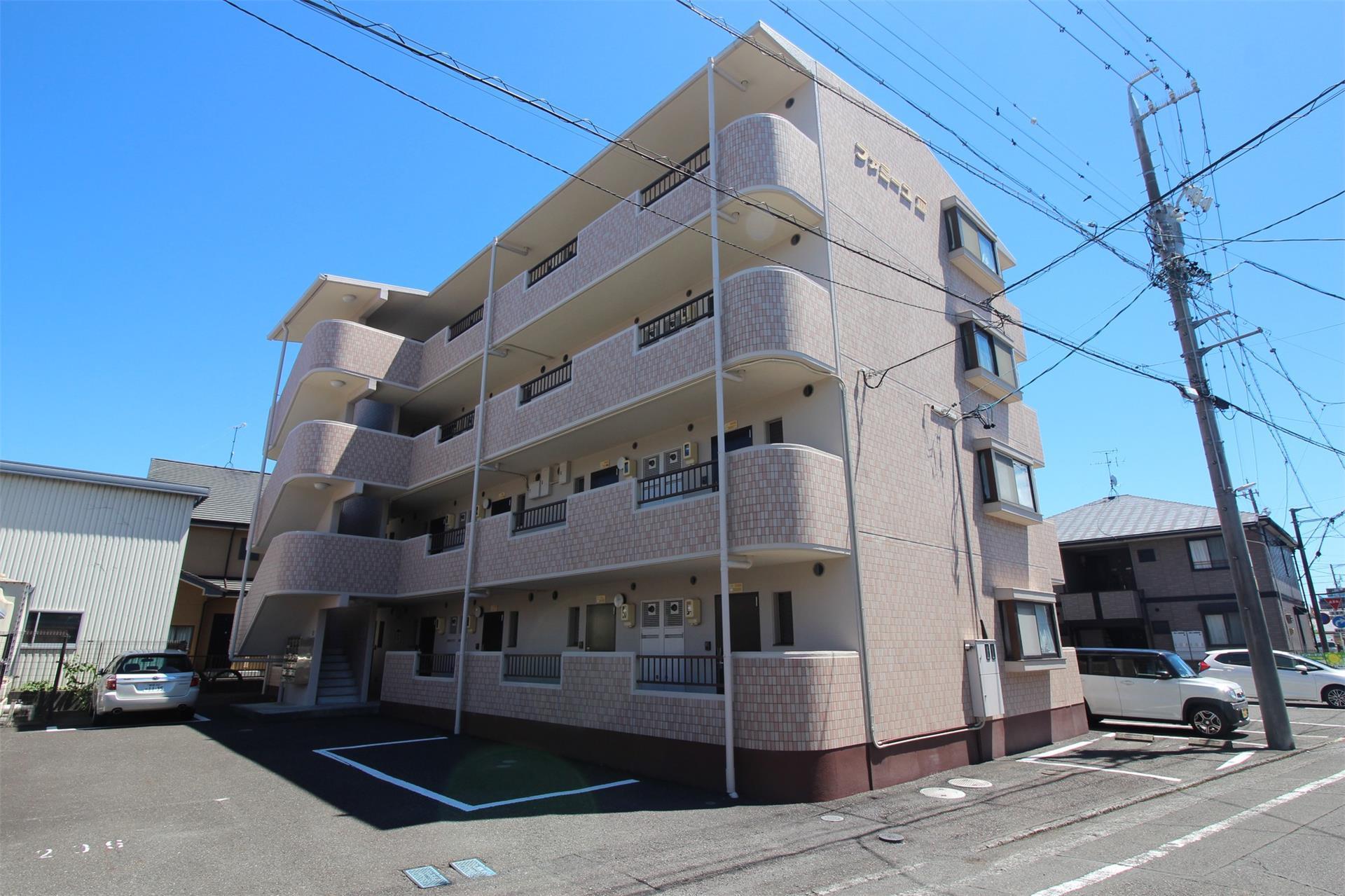 ファミーユIII(1DK/3階)
