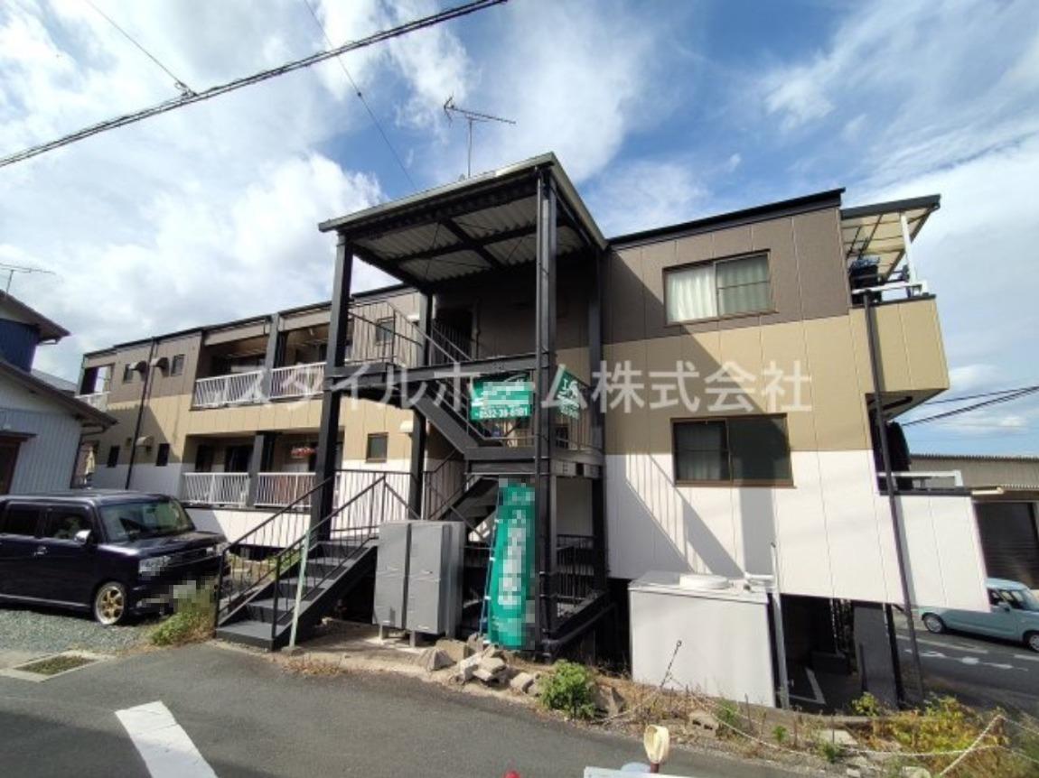 SNAPPER ROCKS(1K/2階)