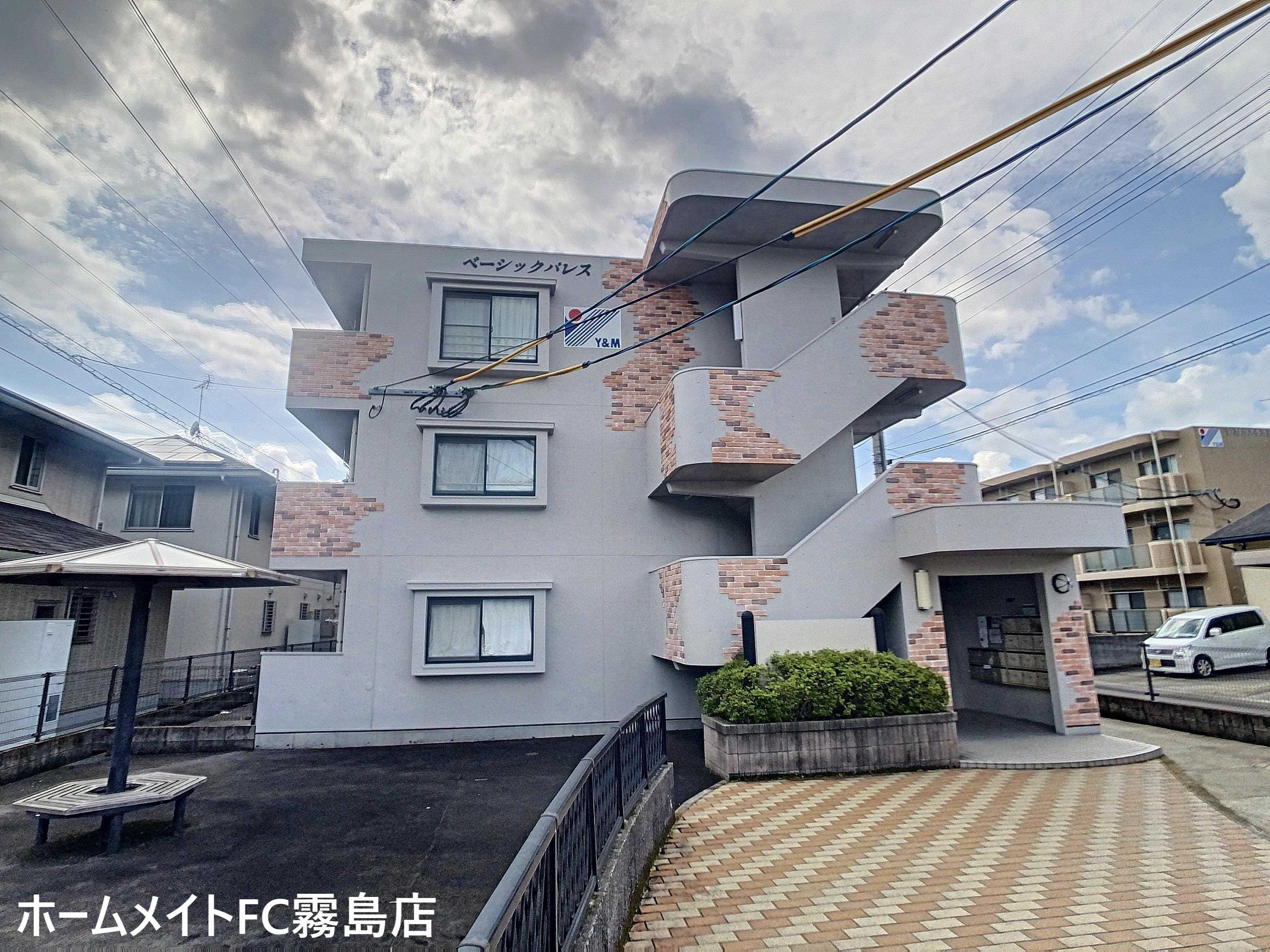 ベーシックパレス(2LDK/1階)
