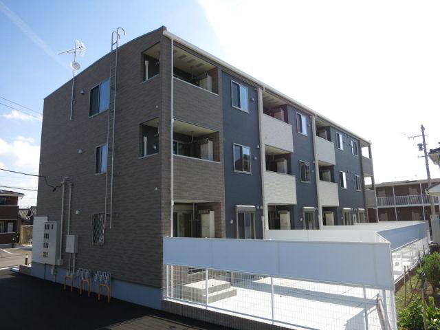 ラトゥール南若王子(2LDK/3階)