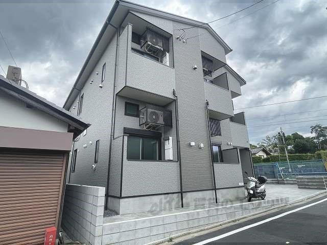 ハーモニーテラス深草僧坊町(2K/2階)