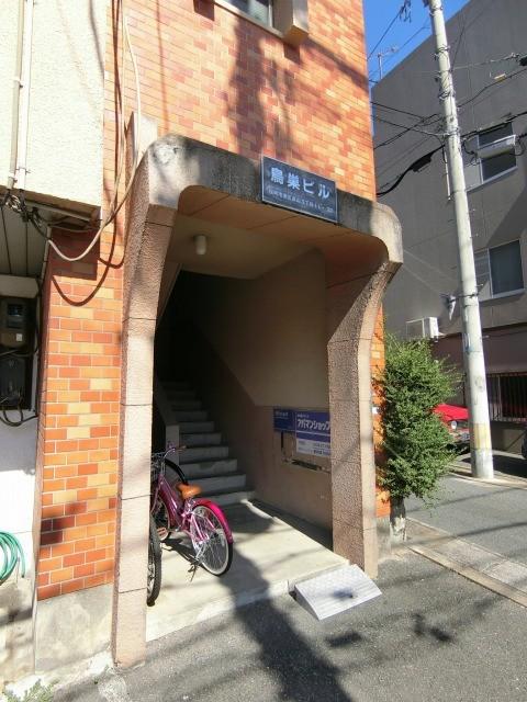 鳥巣ビル(2DK/2階)