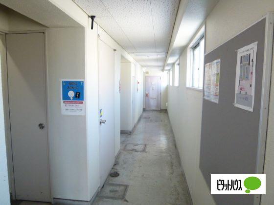 アヴァンセ本町(1K/4階)の外観写真