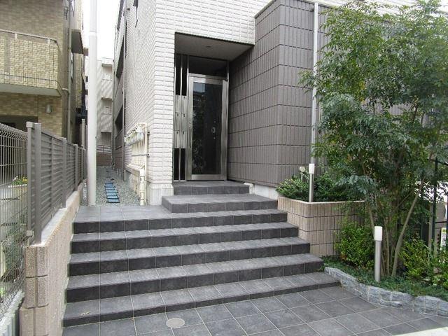 ウェルス本厚木ウエスト(1LDK/1階)の外観写真