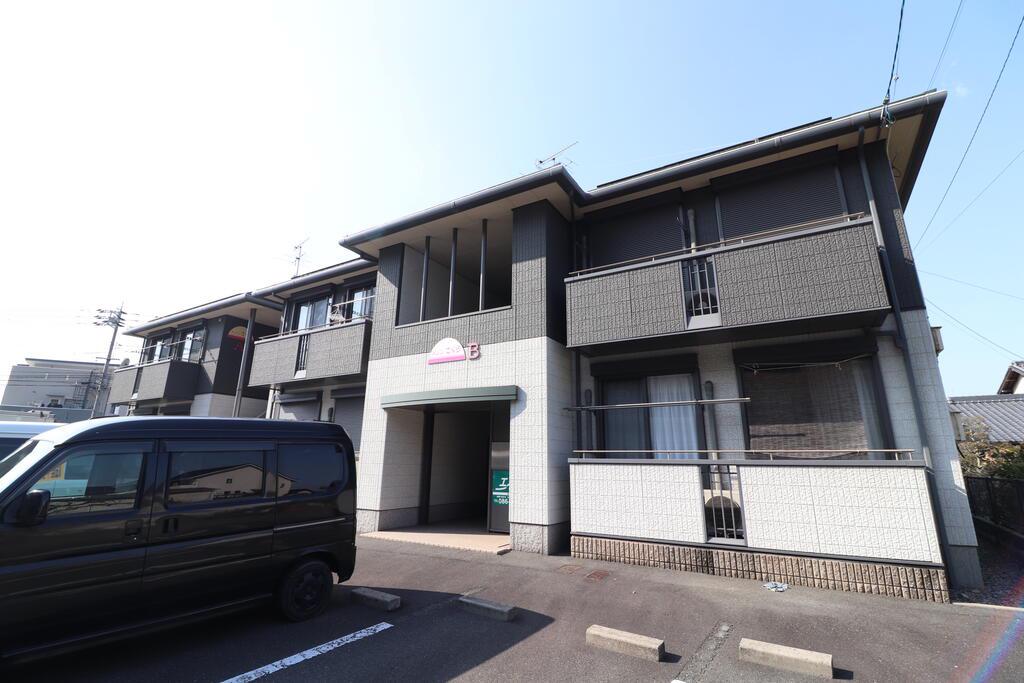メゾンさくらB棟(2DK/1階)