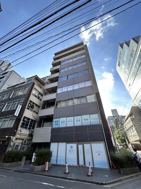 サンフル西新宿(1K/8階)
