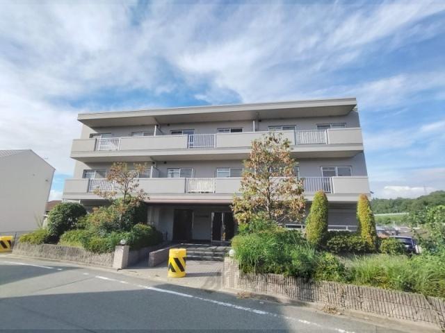ジュネス東生駒(3DK/1階)