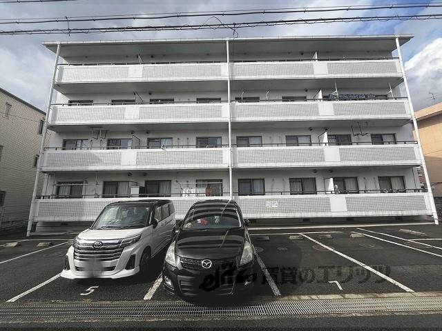 ランプリ築山(3LDK/4階)