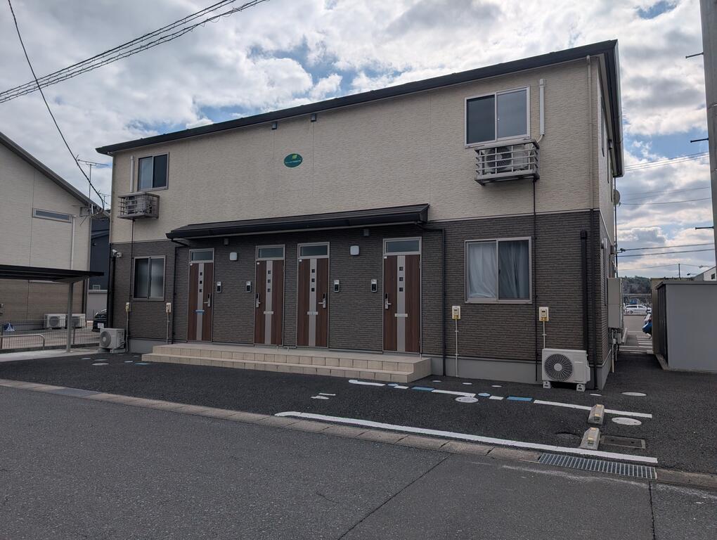グリーンヒルズ吉岡B棟(2DK/1階)