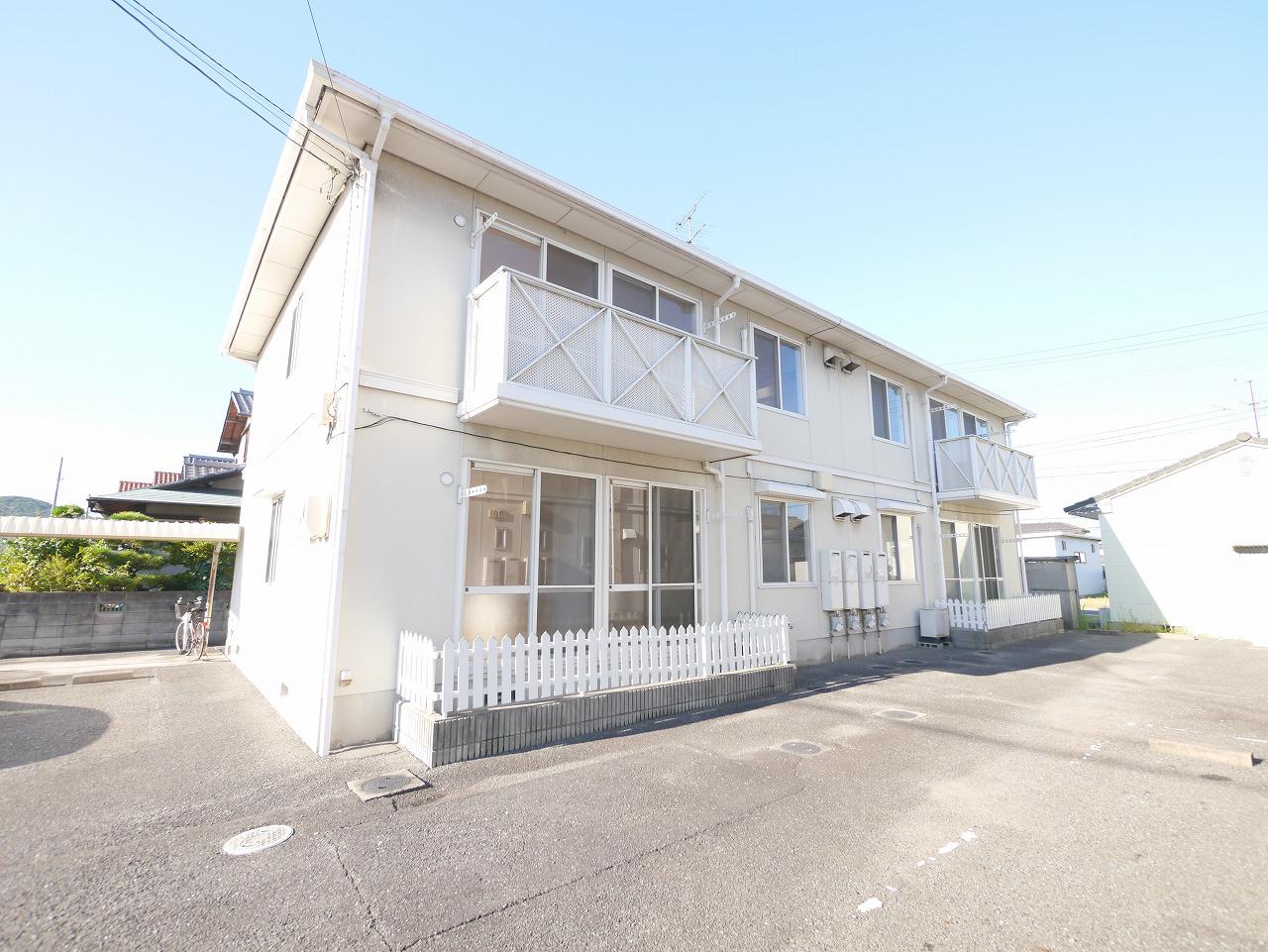 ニューファミール山崎 A(2LDK/2階)