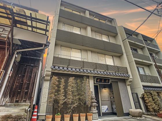 アミティ館内一番館(1K/4階)