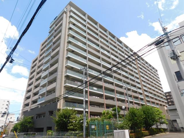 プラウド江坂 グリーンコート(3LDK/1階)