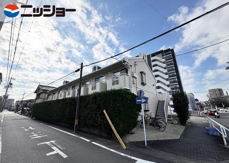 タウニー六社(1K/2階)