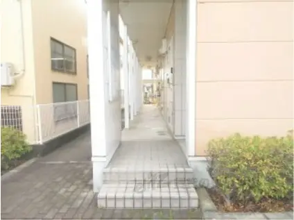 レオパレスエクセル南彦根(1K/1階)の外観写真