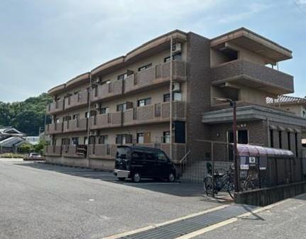 グランダーム新市(2DK/1階)