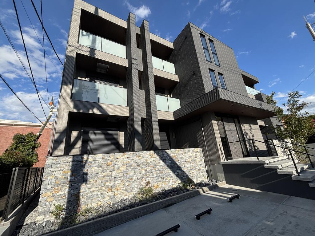 PREMIUM MAISON光プレミアムメゾンヒカリ(3LDK/2階)
