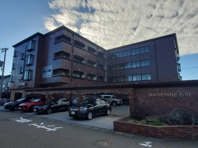 マリリン8.11(2K/3階)の外観写真