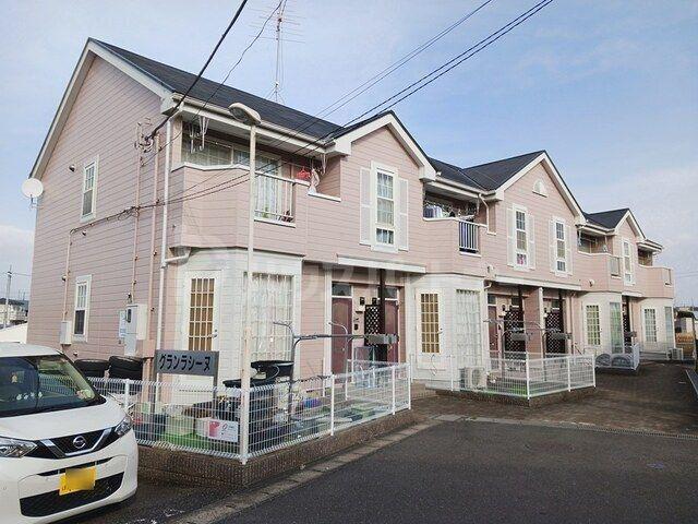 グランラシーヌ(2DK/1階)