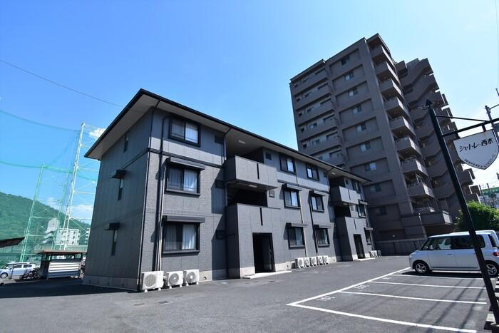 シャトレー西本(2DK/1階)