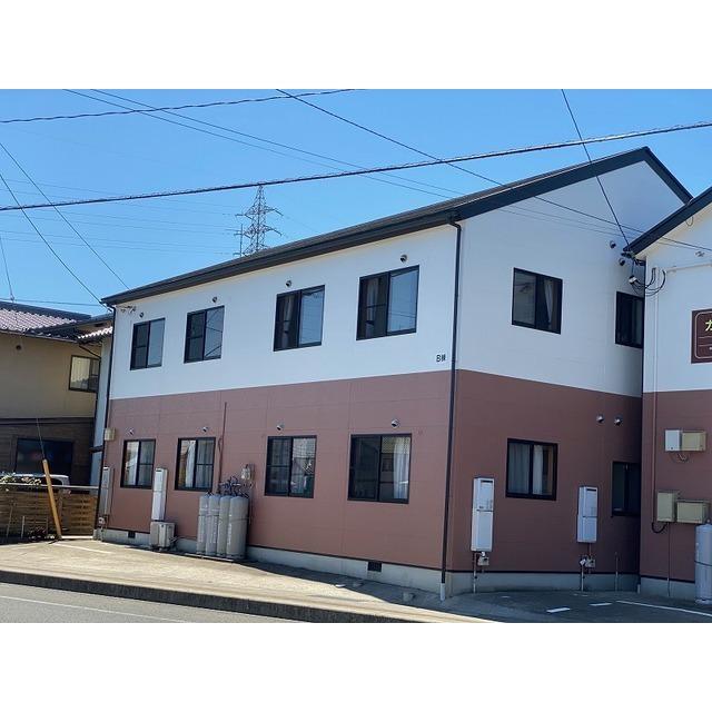 カサベルテB棟(2LDK/1階)の外観写真
