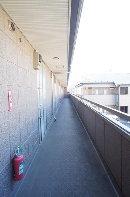 エクセル狛江(1K/2階)の外観写真