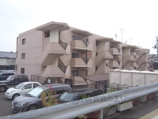 ローファス小島(3LDK/1階)