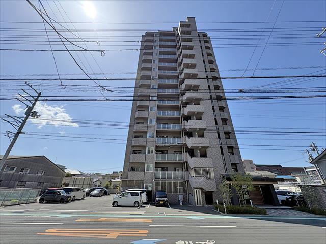 ロイヤルガーデン道後樋又(3LDK/11階)