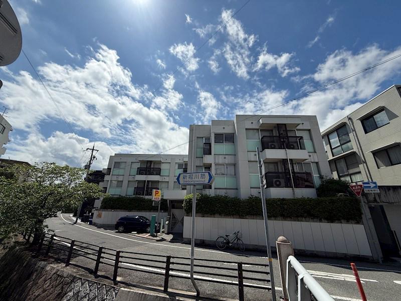 ホワイエ甲子園(1K/1階)