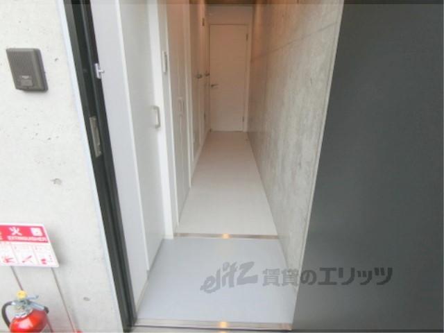 レジーナ野洲(1K/1階)の玄関写真