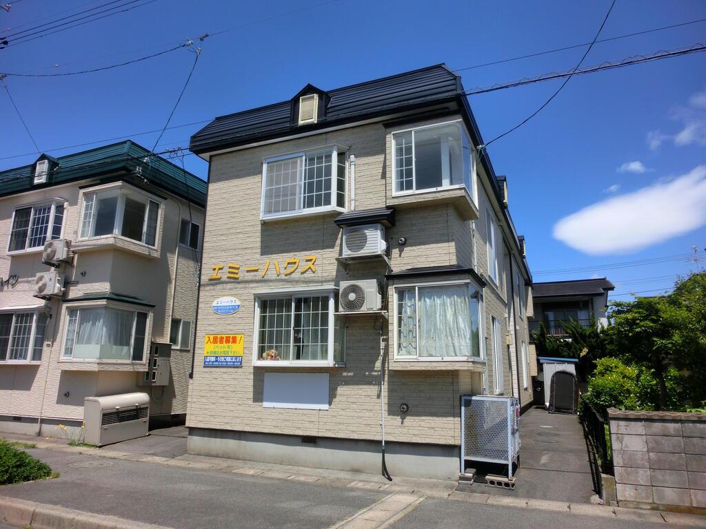 エミーハウス(2K/1階)