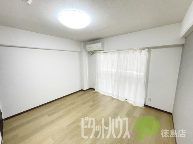 プレシオン南昭和(1K/2階)