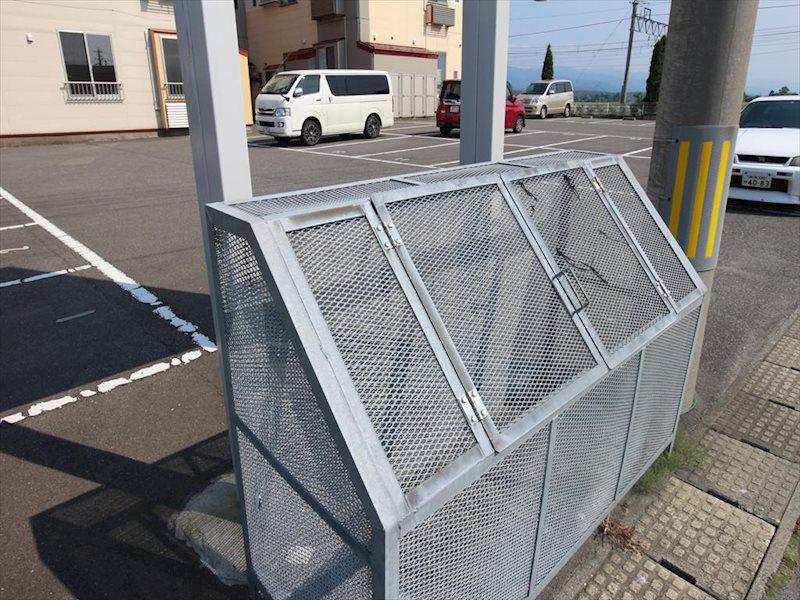 クエストU(1K/2階)の外観写真